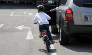 Bike blog : Car dooring, or being hit by an open car door